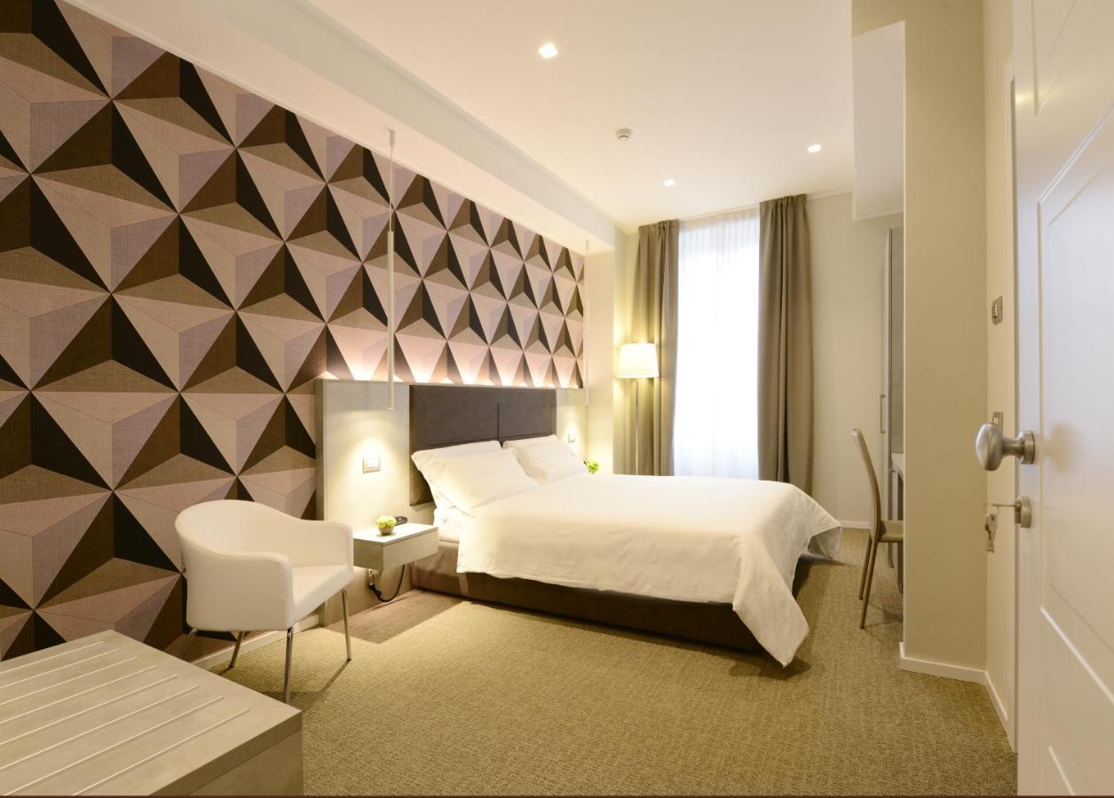 Hotel Repubblica 55 Biella Buitenkant foto