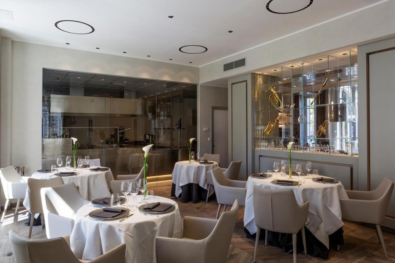 Hotel Repubblica 55 Biella Buitenkant foto